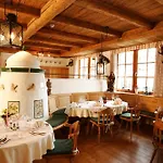 Hotel Leonhard 4*
