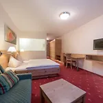 Hotel Leonhard 4*