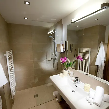 Leonhard 4* Leogang