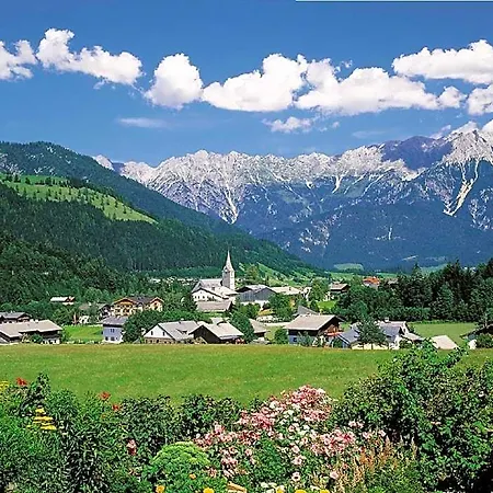 Otel Leonhard 4*