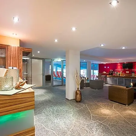 Otel Leonhard 4*