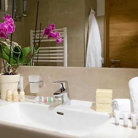 Otel Leonhard 4*