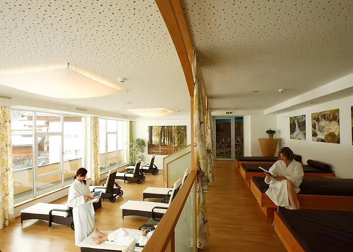 Leonhard Hotel 4*
